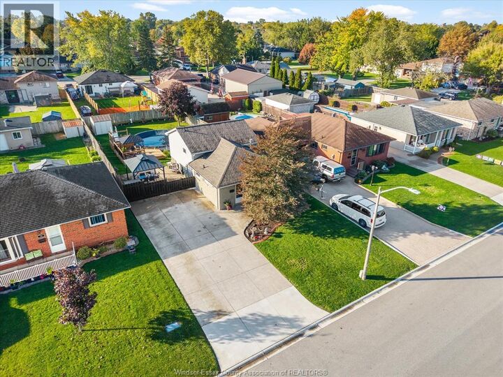 Property Photo:  15 Ventnor Avenue  ON N9V 3J4 