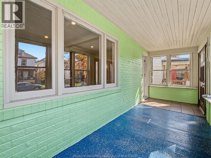 Property Photo: 434 Gladstone Avenue ON N9A 2P9