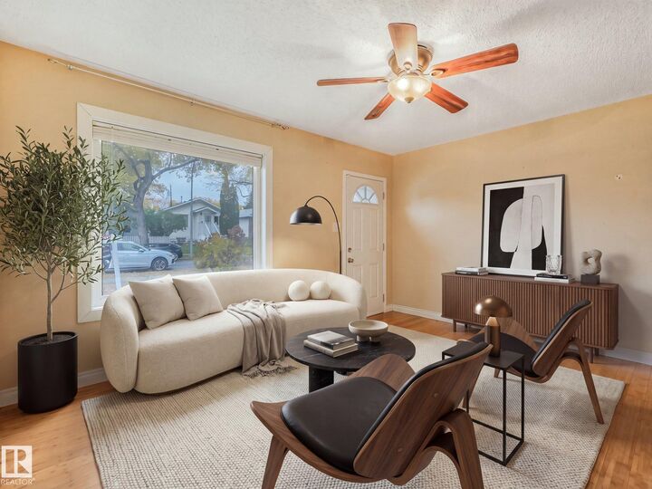 Property Photo:  12209 94 Street NW  AB T5G 1K2 