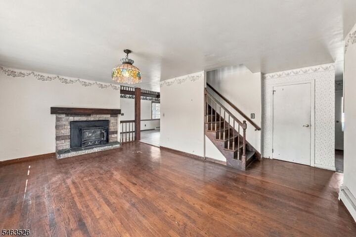 Property Photo: 381 Drakestown Rd NJ 07853