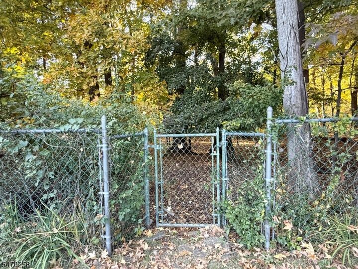Property Photo: 198 Howard Ave NJ 07662
