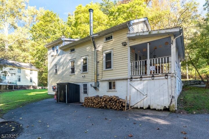 Property Photo: 275 Creek Rd NJ 08825