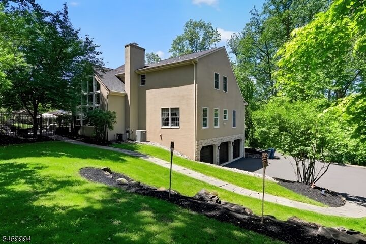 Property Photo:  41 Sutton Farm Road  NJ 08822 