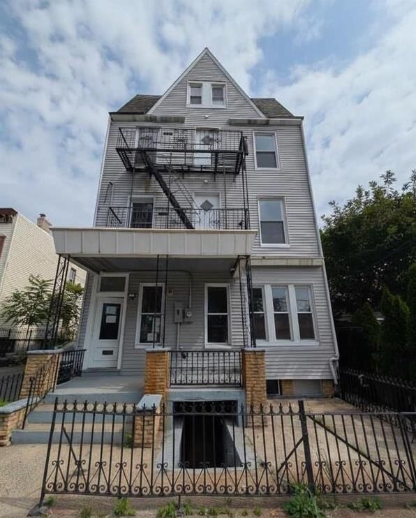 Property Photo: 10 Sherman Pl 2 NJ 07307
