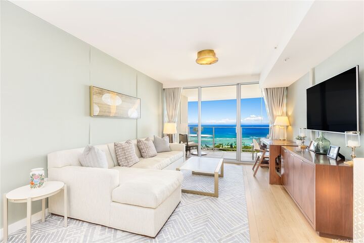 Property Photo:  2139 Kuhio Avenue 3403  HI 96815 
