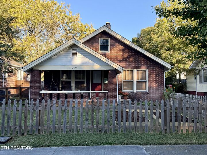 Property Photo:  2119 Woodbine Ave  TN 37917 