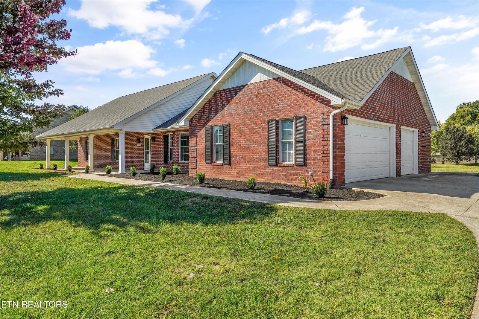 Property Photo: 2339 Sir Edward Lane TN 37803