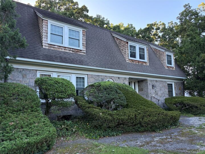 Property Photo:  265 Jennings Avenue  NY 11772 