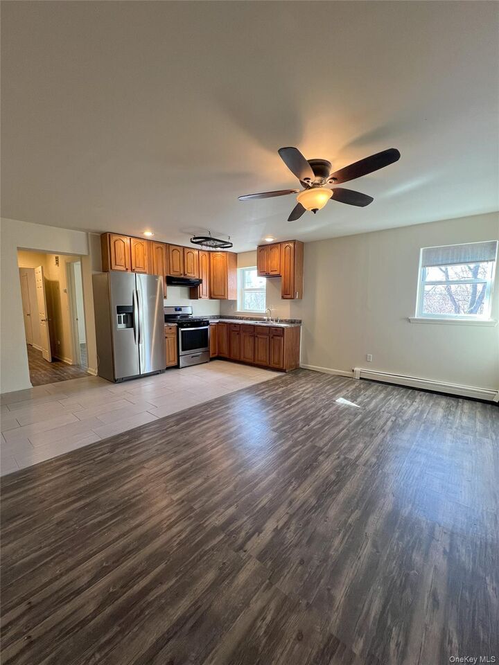 Property Photo:  27-31-31 E Main Street 5  NY 12508 