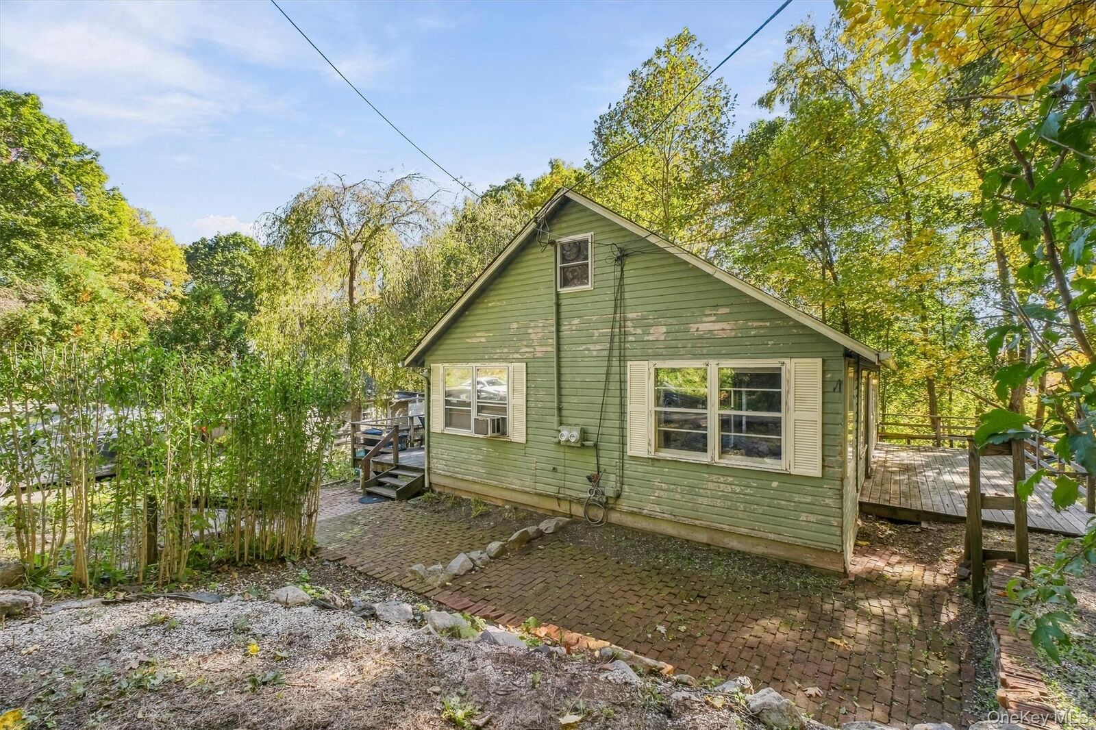 Property Photo:  26 Pecoho Road  NY 10537 