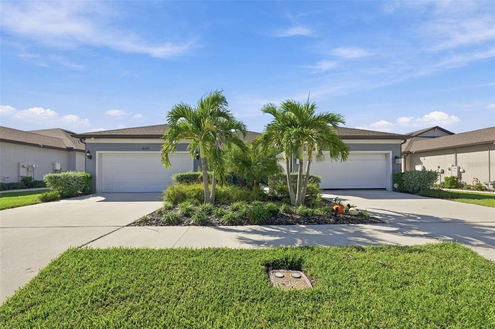 Property Photo:  6345 Cliveden Court  FL 33572 