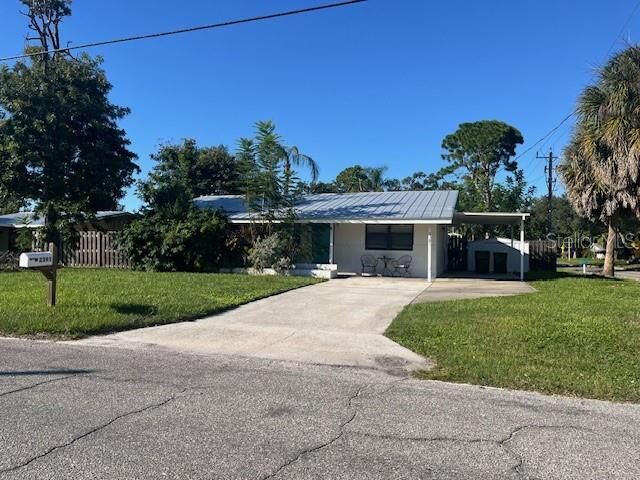 Property Photo: 2391 Wood Street FL 34237