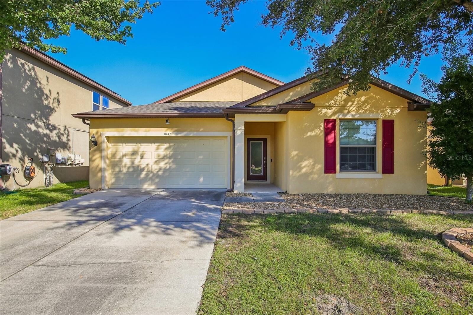 Property Photo:  1847 Trillium Boulevard  FL 34604 
