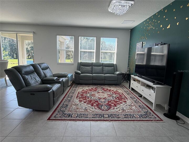 Property Photo:  1913 Cricket Cradle Drive  FL 34746 