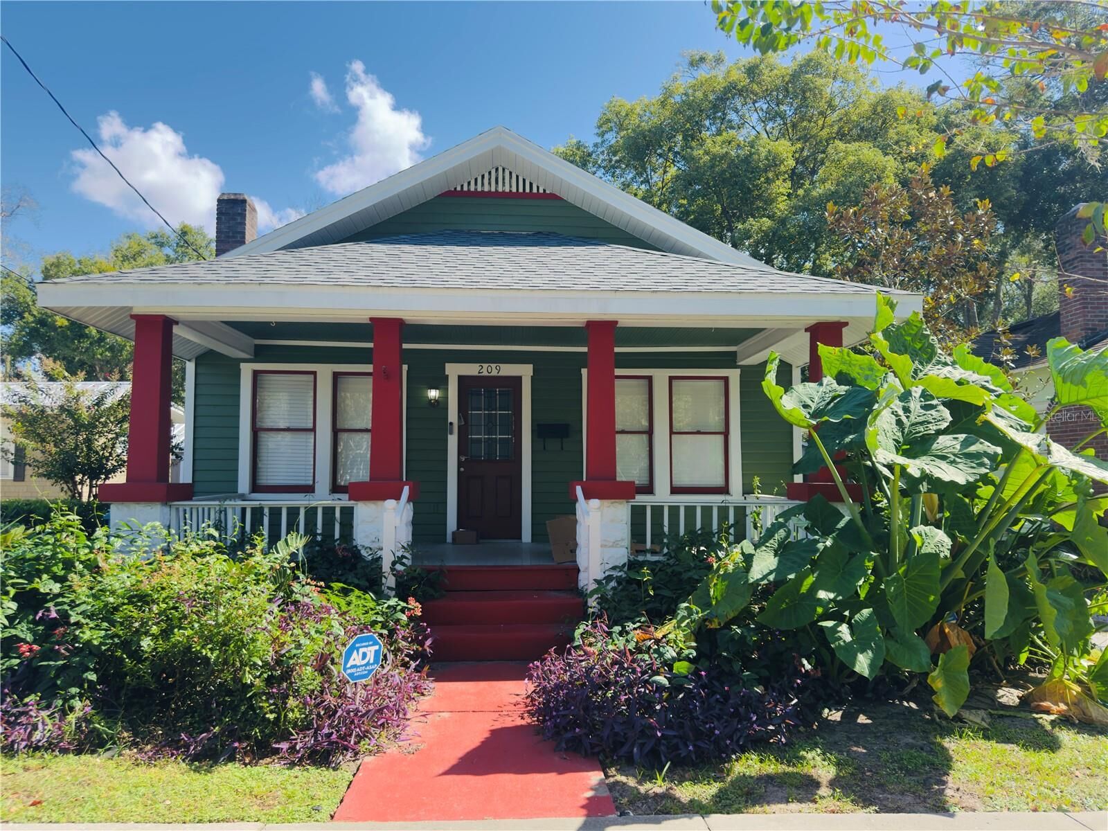 Property Photo:  209 N Mills Avenue  FL 32801 