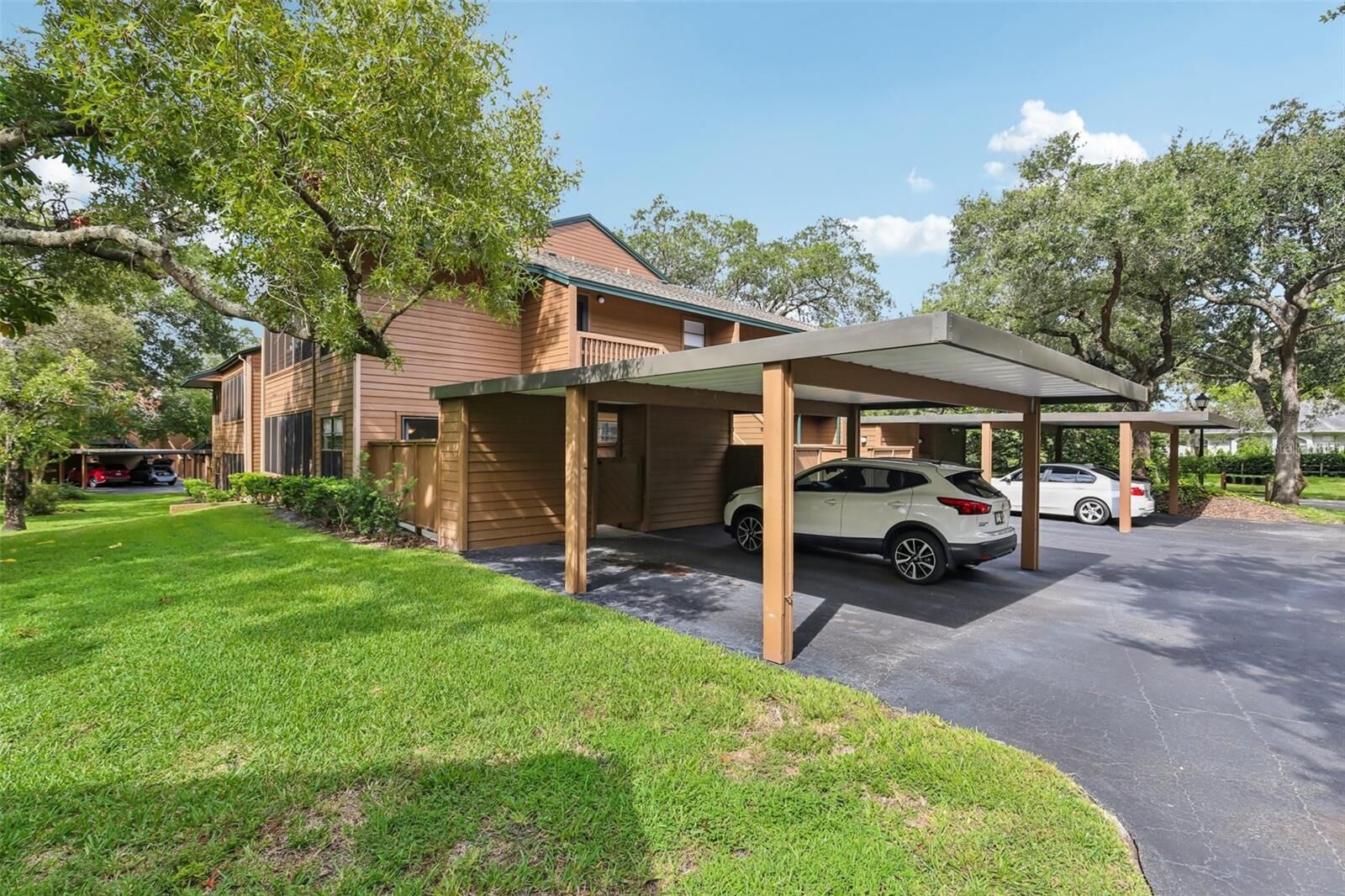 Property Photo: 2407 Cypress Pond Road 2407 FL 34683