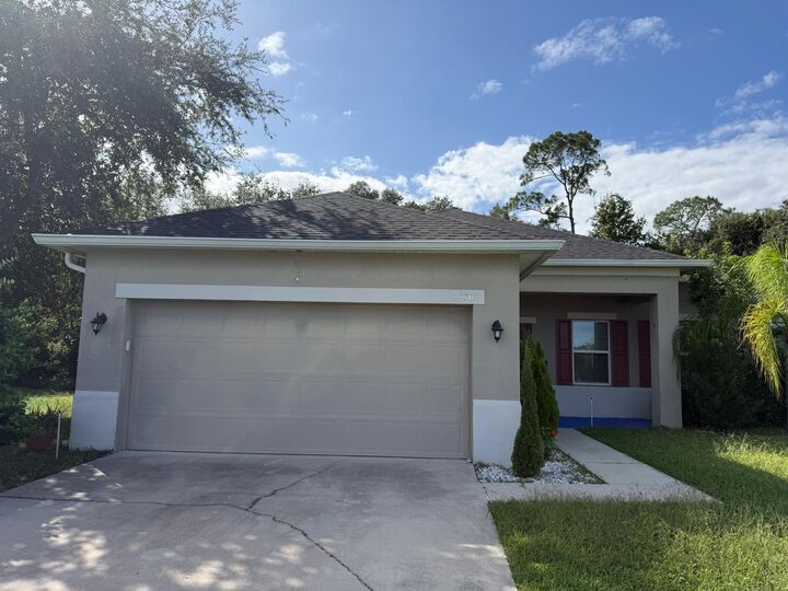 Property Photo:  4762 Ashurst Street  FL 34758 