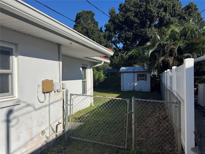 Property Photo:  1640 Kay Drive  FL 33770 
