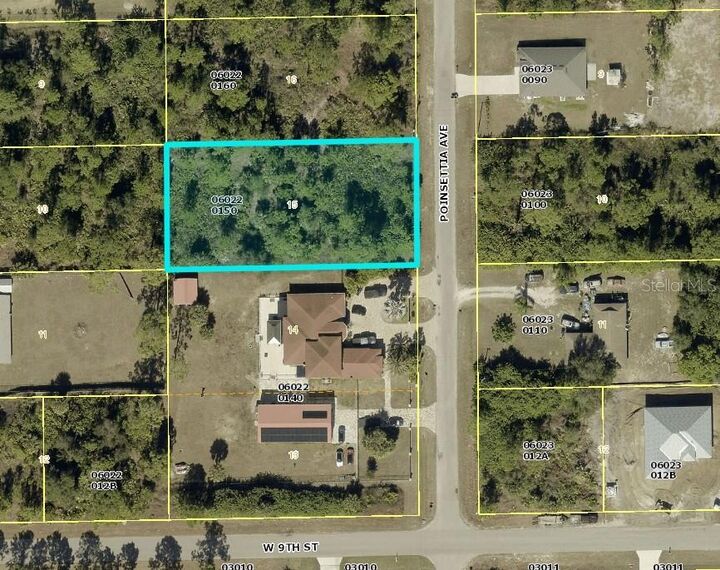 Property Photo:  905 Poinsettia Avenue  FL 33972 