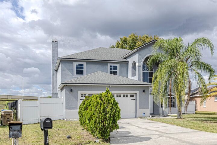 Property Photo:  341 Aylesbury Court  FL 34758 