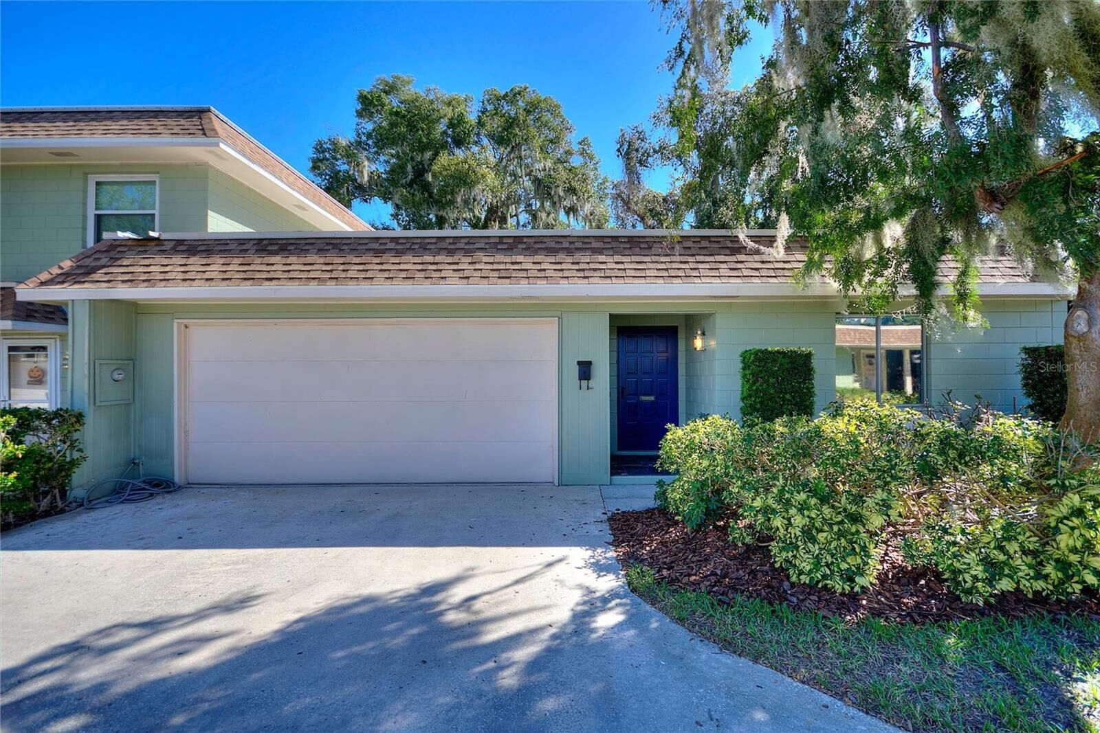 Property Photo:  2212 Starboard 2212  FL 33881 