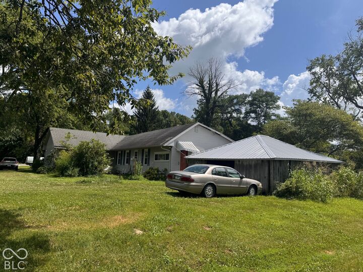 Property Photo: 3735 E State Street IN 47201