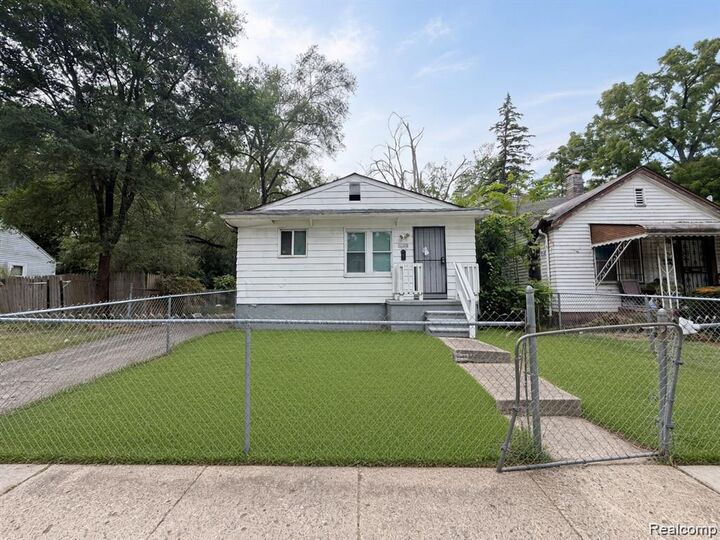 Property Photo:  15905 Westbrook Street  MI 48223 1134 