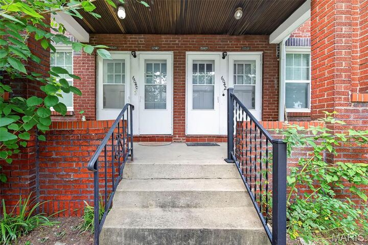 Property Photo:  6040 Southwest Avenue  MO 63139 
