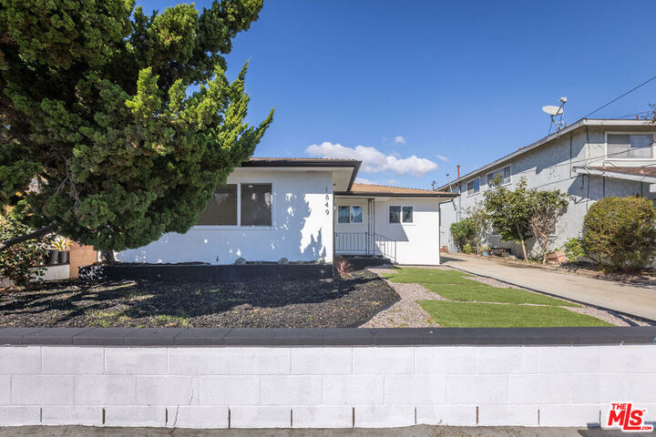 Property Photo:  1849 W Gardena Boulevard  CA 90247 