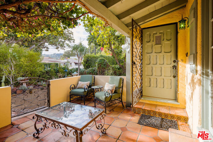 Property Photo:  3703 Edenhurst Avenue  CA 90039 