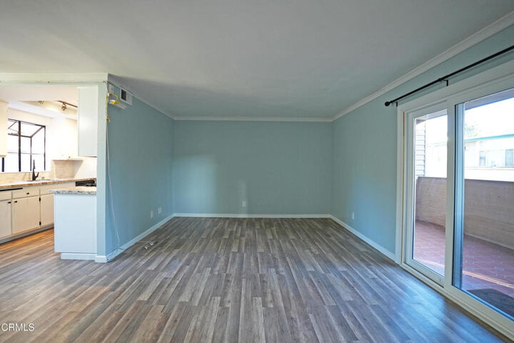 Property Photo:  434 N Oakland Avenue 2  CA 91101 