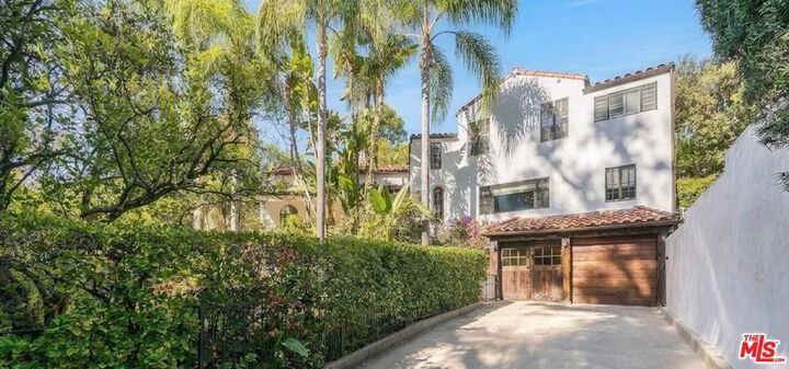 Property Photo: 3267 Ledgewood Drive CA 90068