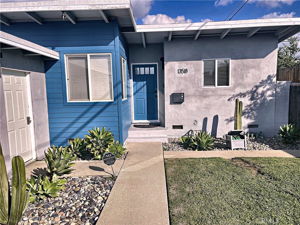 Property Photo:  13518 Premiere  CA 90706 