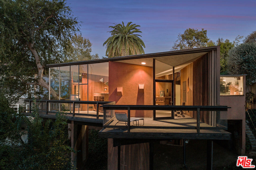 Property Photo:  1949 W Micheltorena Street  CA 90039 