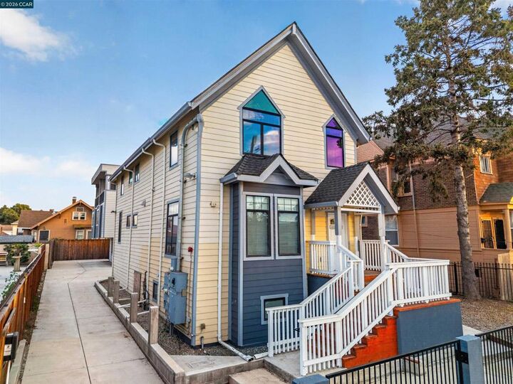 Property Photo: 1430 8th Ave CA 94606