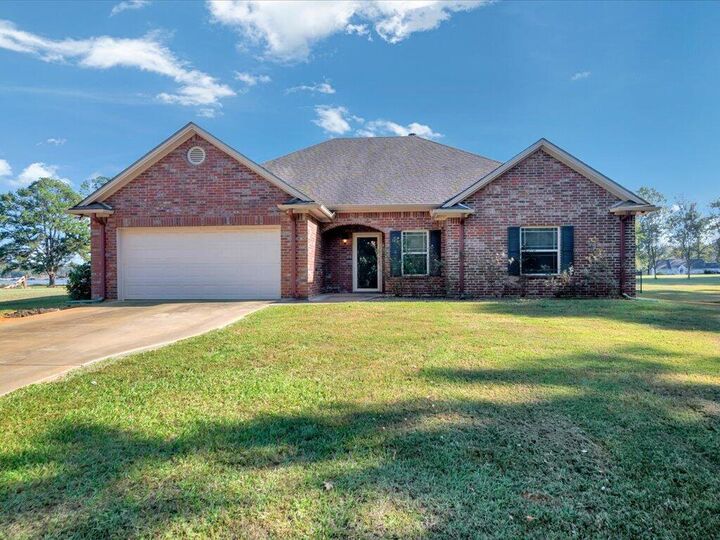 Property Photo:  559 Cr 7542  TX 75964 