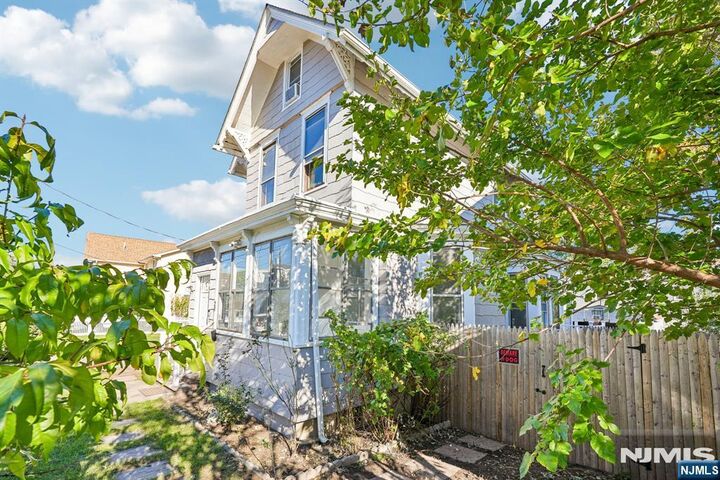 Property Photo:  20 Tompkins Street  NJ 07052 