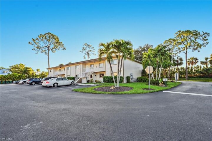 Property Photo: 2395 Naples Trace Cir 4 FL 34109