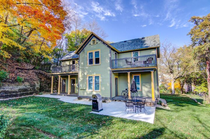 Property Photo:  520 Main Street N  MN 55082 