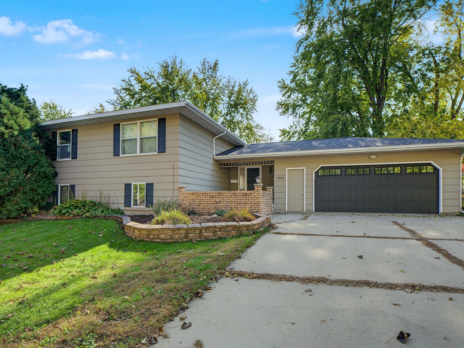 Property Photo:  2516 58th Street NW  MN 55901 