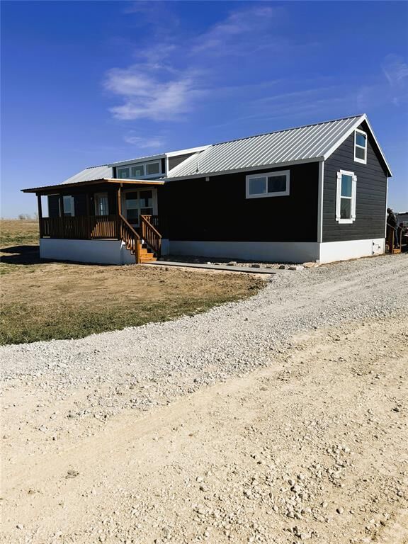 Property Photo:  132 Hcr 4105  TX 76636 