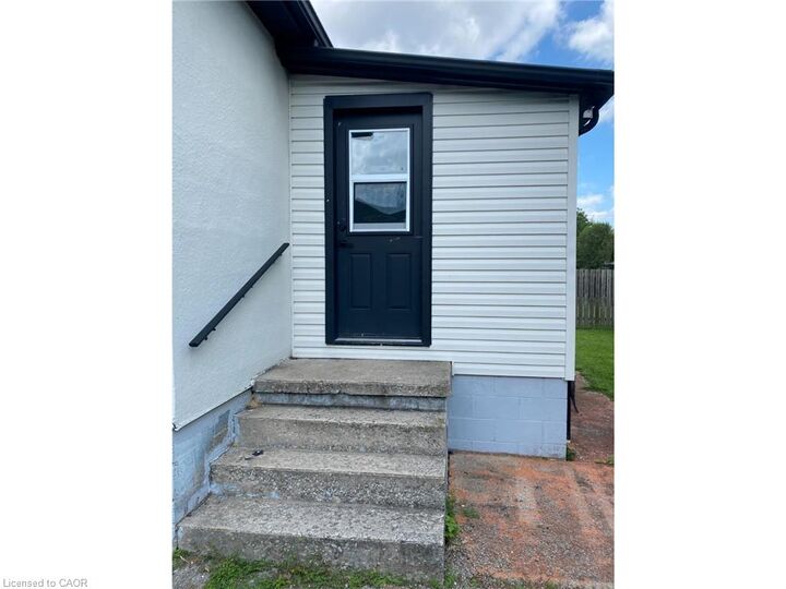 Property Photo:  6994 Margaret Street Lower  ON L2G 2W2 