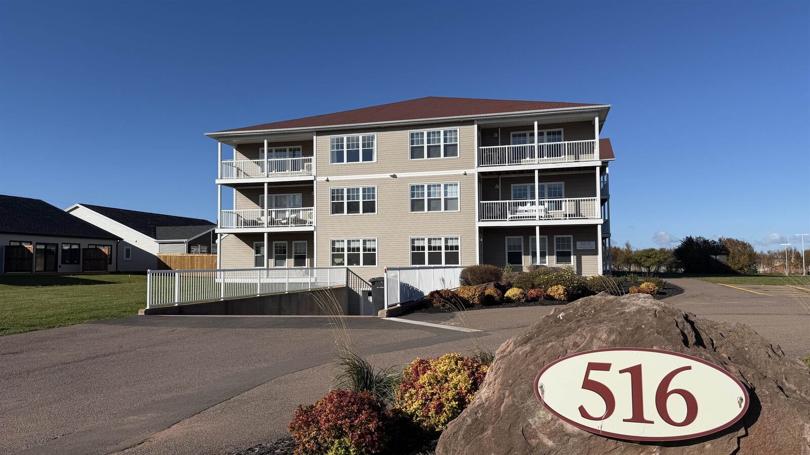 Property Photo:  516 Macewen Road 302  PE C1N 5K4 