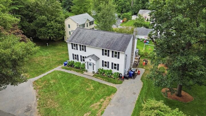 Property Photo:  10 Chestnut Rd B  MA 01450 