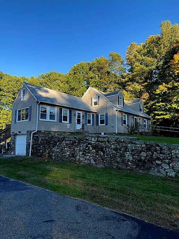 Property Photo:  252 W Main St 252  MA 01527 