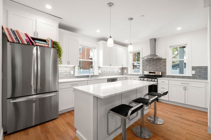 Property Photo:  8 Brookside Ave 2  MA 02130 