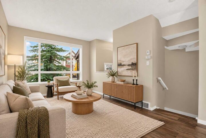 Property Photo: 39 Copperpond Close SE AB T2Z 0Y8