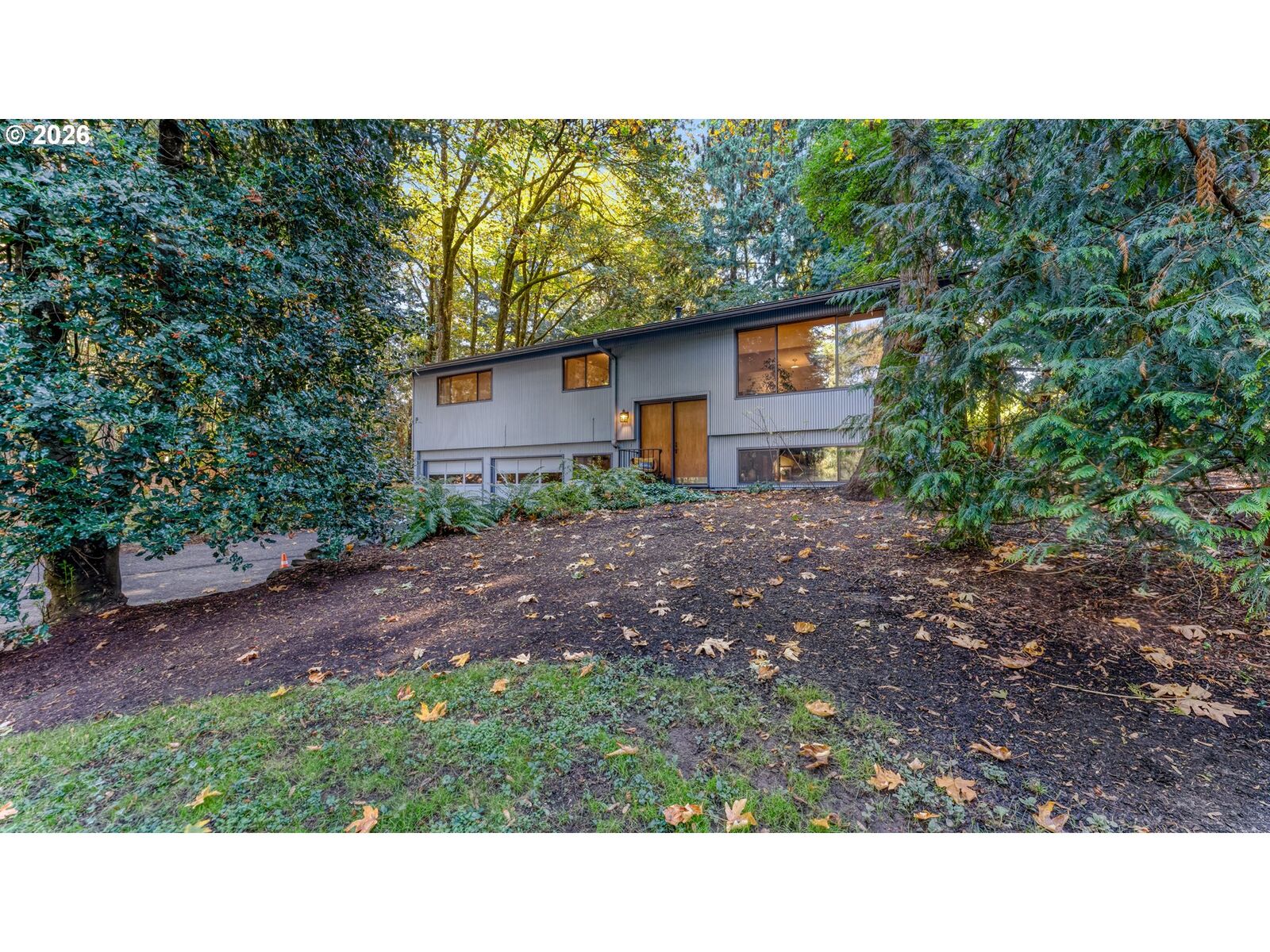 Property Photo:  9200 SW Elrose Ct  OR 97224 