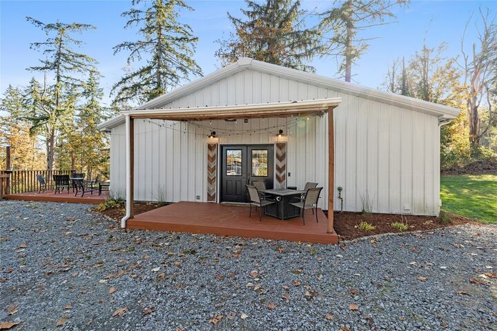 Property Photo: 29411 152nd Avenue E WA 98338