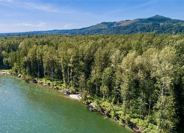 Property Photo: 37130 Levee Road WA 98294